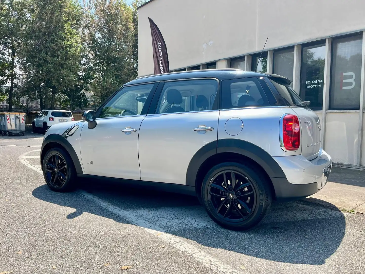 MINI Cooper D Countryman 4X4 AUTOMATICA - VETTURA PER OPERATORI DEL SETTORE Zilver - 2