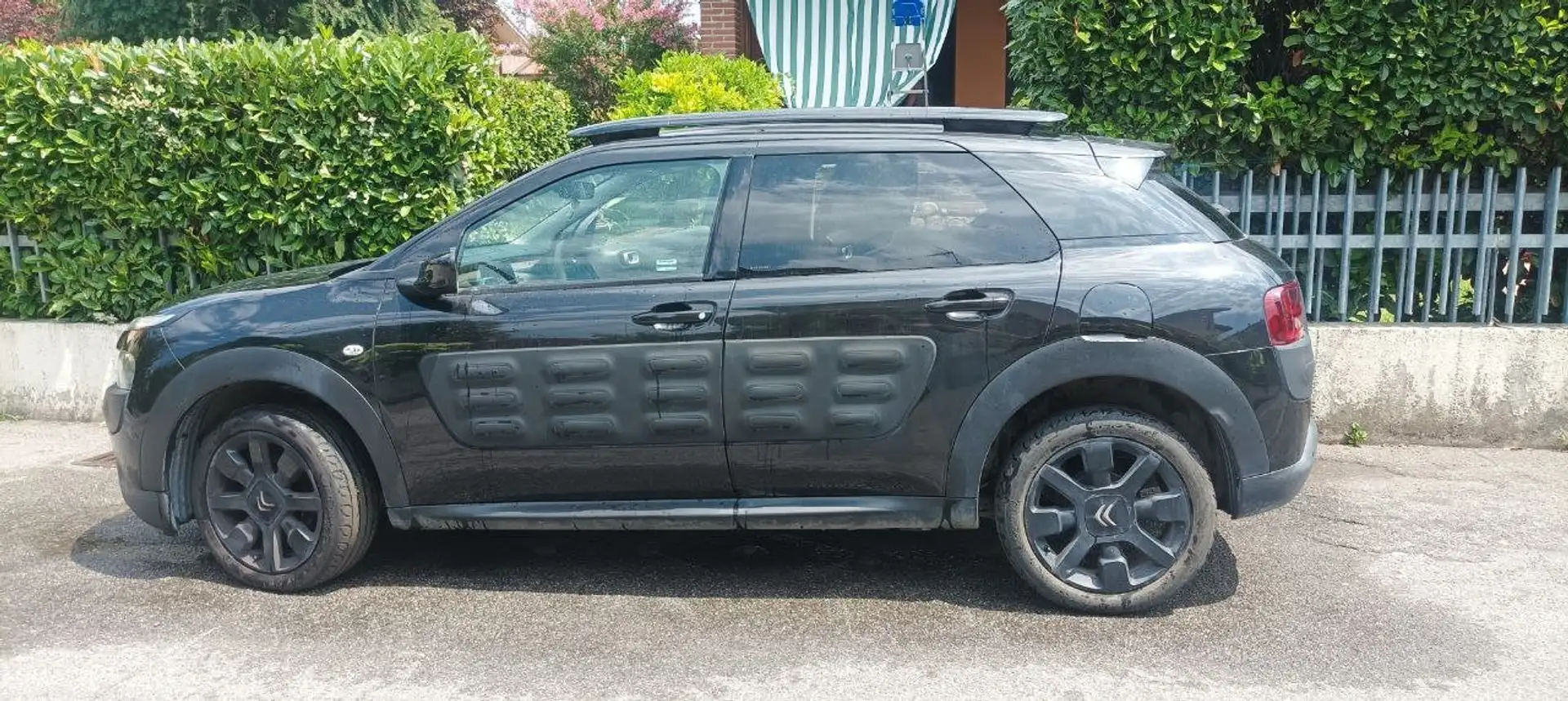 Citroen C4 C4 Cactus 2014Cactus 1.6 bluehdi Shine 100cv Nero - 2