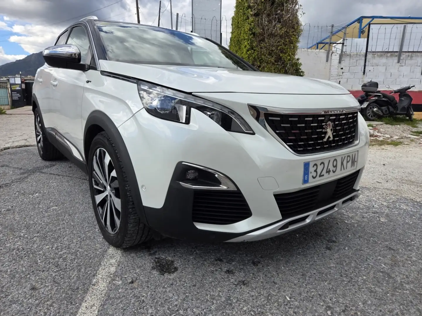 Peugeot 3008 2.0BlueHDi GT LineS&S EAT8 180 Blanco - 1