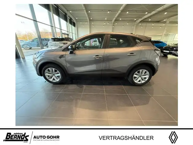 Renault Captur view 2
