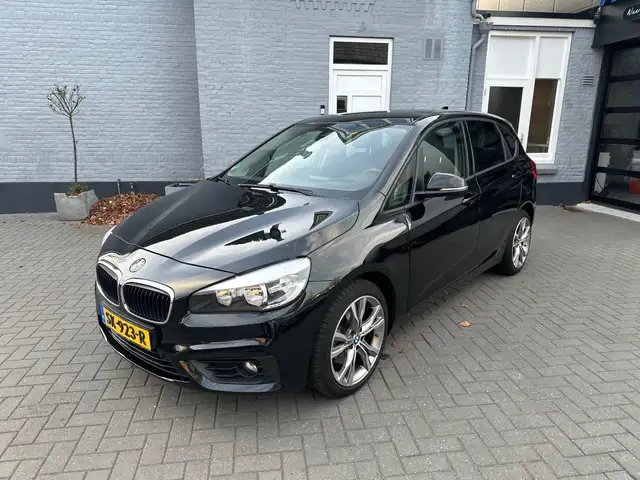 BMW 220 2-serie Active Tourer 220i | AUTOMAAT | NAVI | HEA