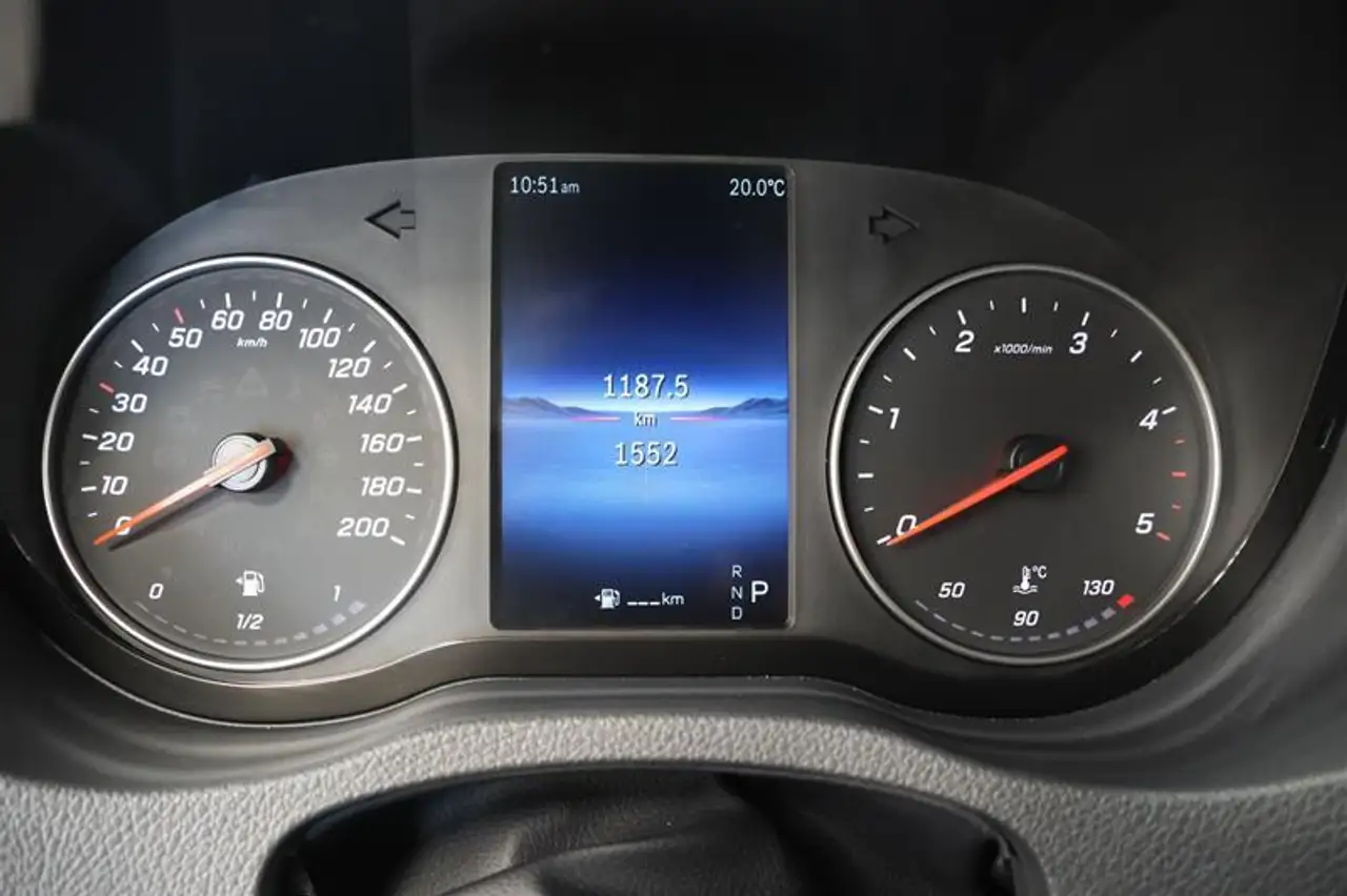 Mercedes-Benz Sprinter снимка Mercedes-Benz Sprinter