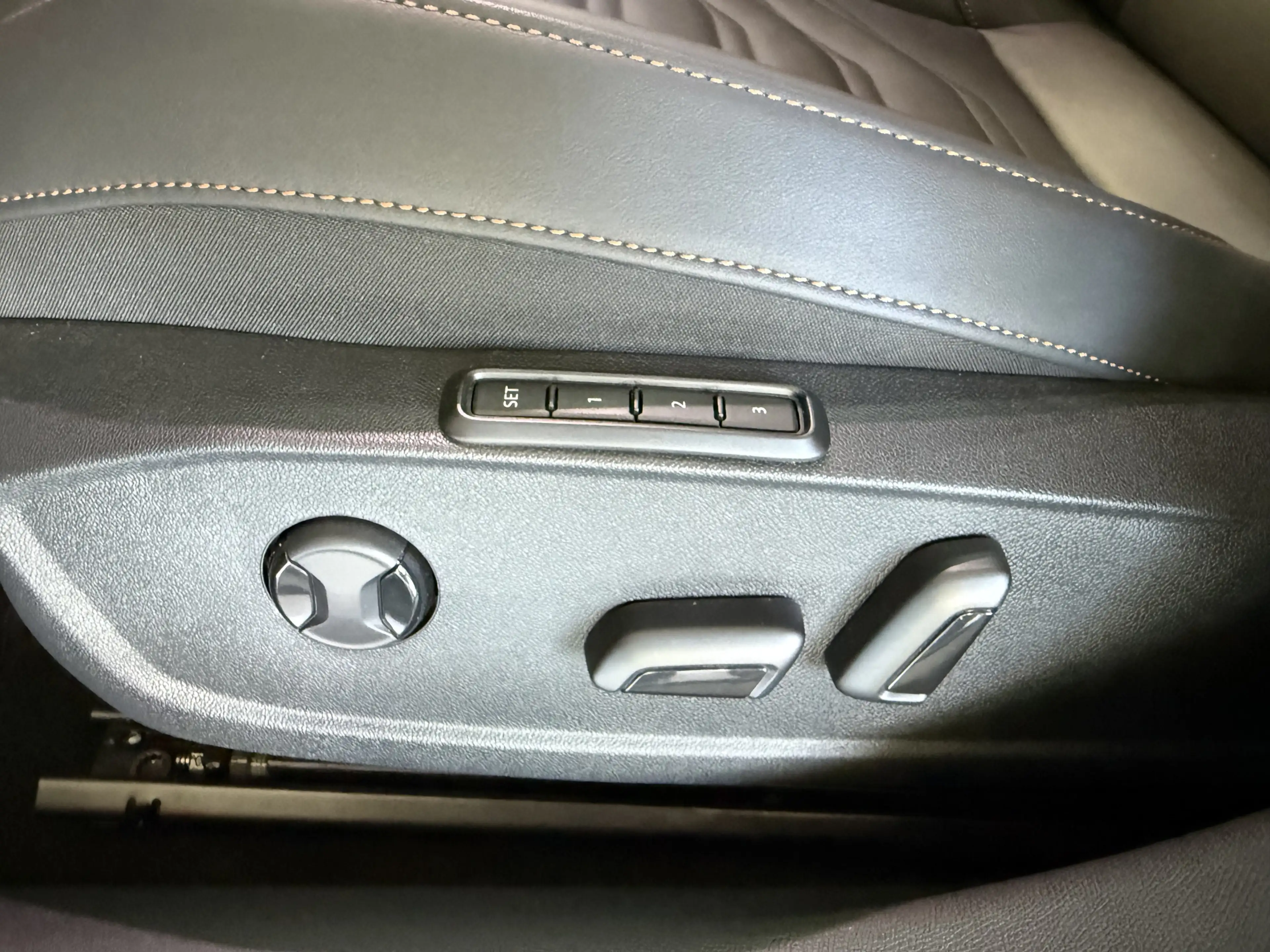 CUPRA Formentor VZ - Matrix Pano Sennheiser Leder AHK — photo 20