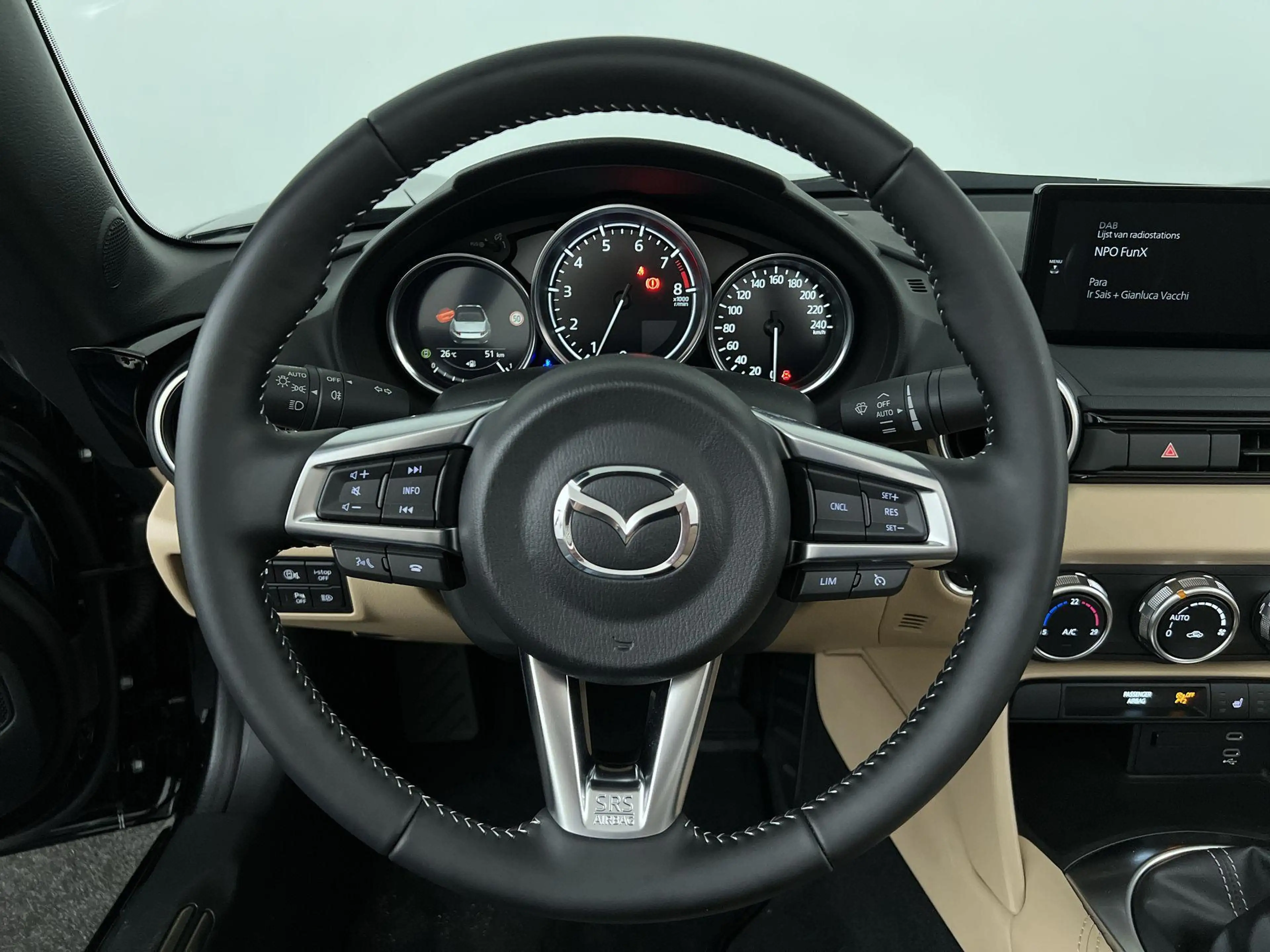 Mazda MX-5 1.5 SkyActiv-G 132 Kazari | Rijklaar | Demo — photo 15