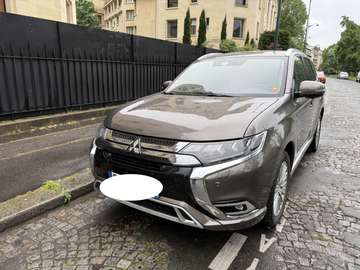Outlander 2.4l PHEV Twin Motor 4WD Instyle