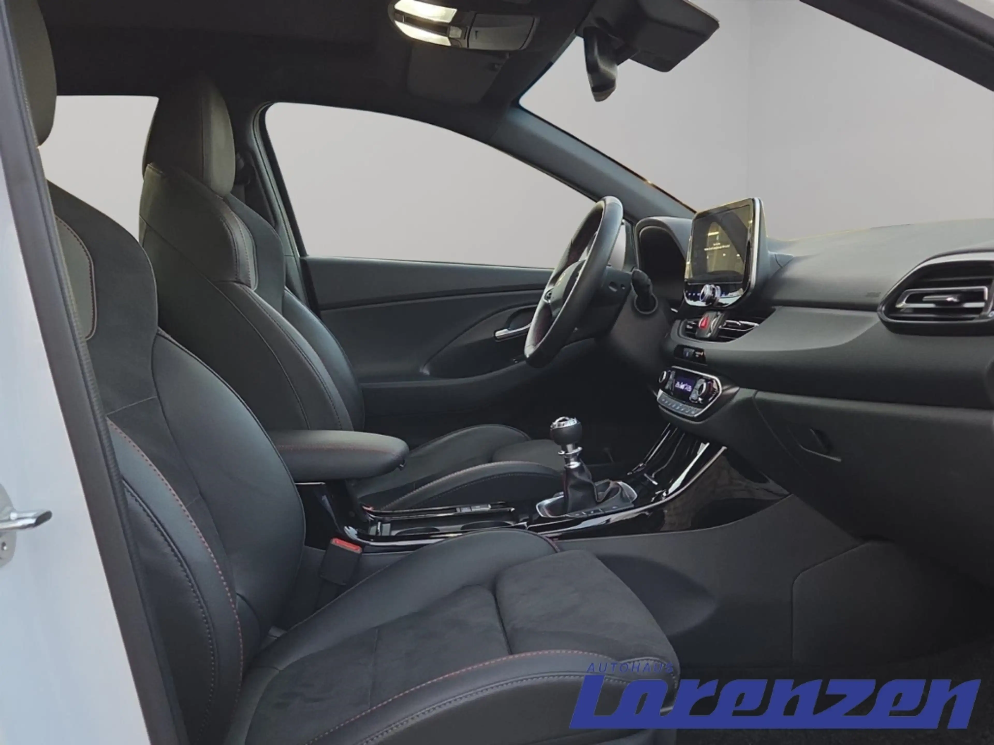 Hyundai i30 N Line Mild-Hybrid 1.5 T-Gdi 140PS 48V 6-MT 2 Spo — photo 10