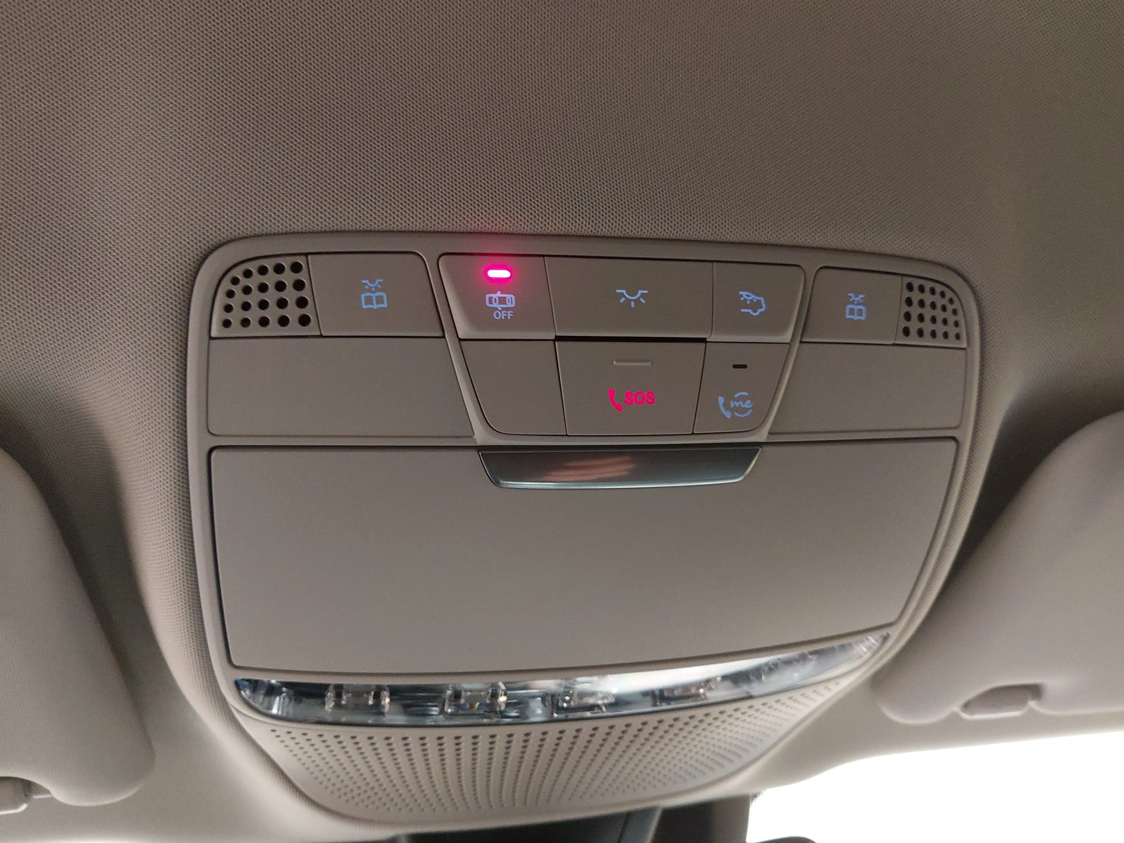 Mercedes-Benz E 220 d T Avantgarde T-Leder Navi LED Widescreen KLIMAAUT RADIO MFL — photo 13