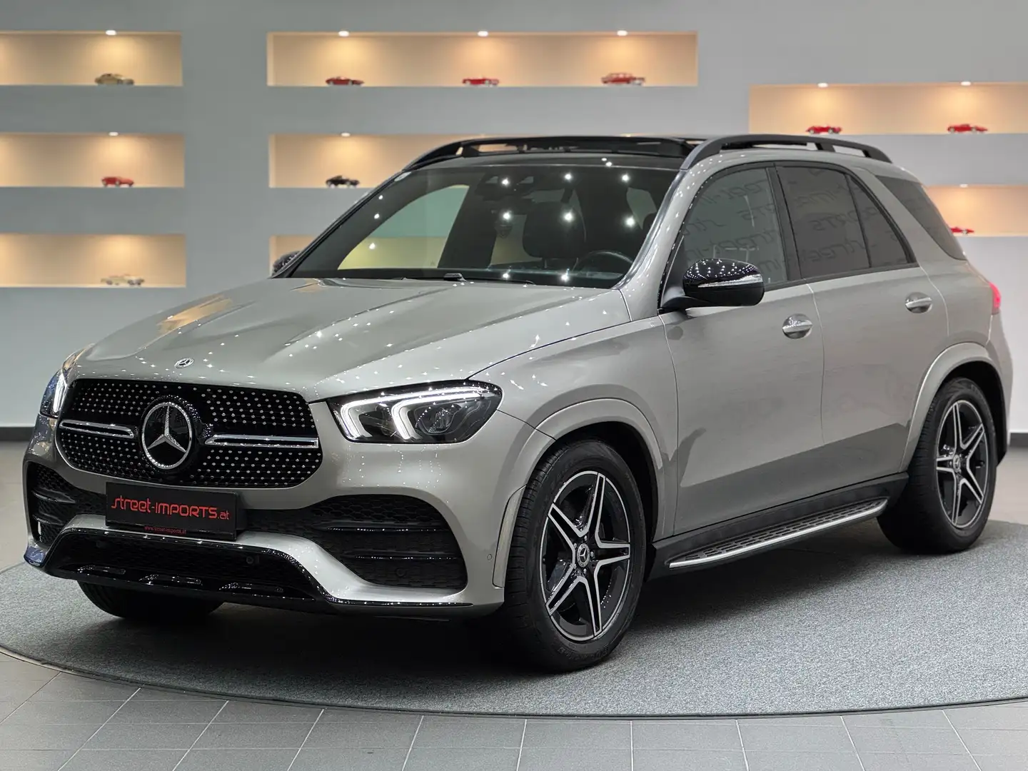 Mercedes-Benz GLE 400 d 4Matic AMG-line *Burmester*Pano*Sitzkühlung* Silber - 1