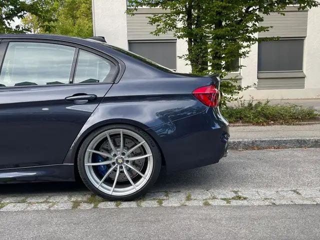 BMW M3 view 10