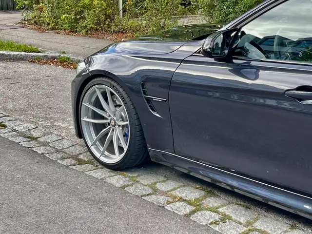 BMW M3 view 11