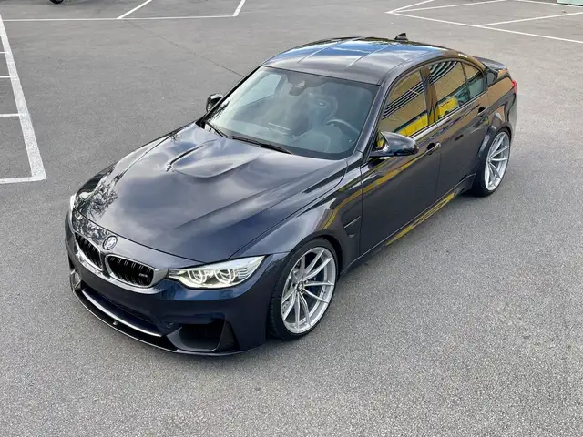 BMW M3 view 6
