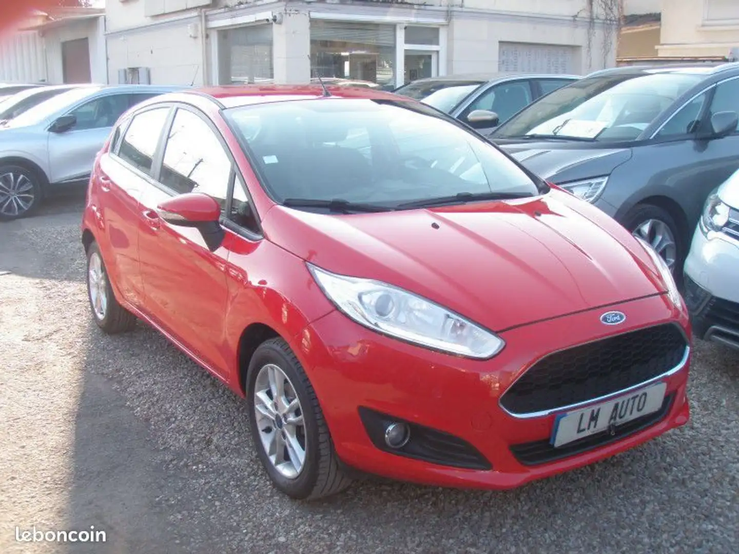 Ford Fiesta V (2) 1.0 80 S&S TITANIUM 5P Rouge - 2