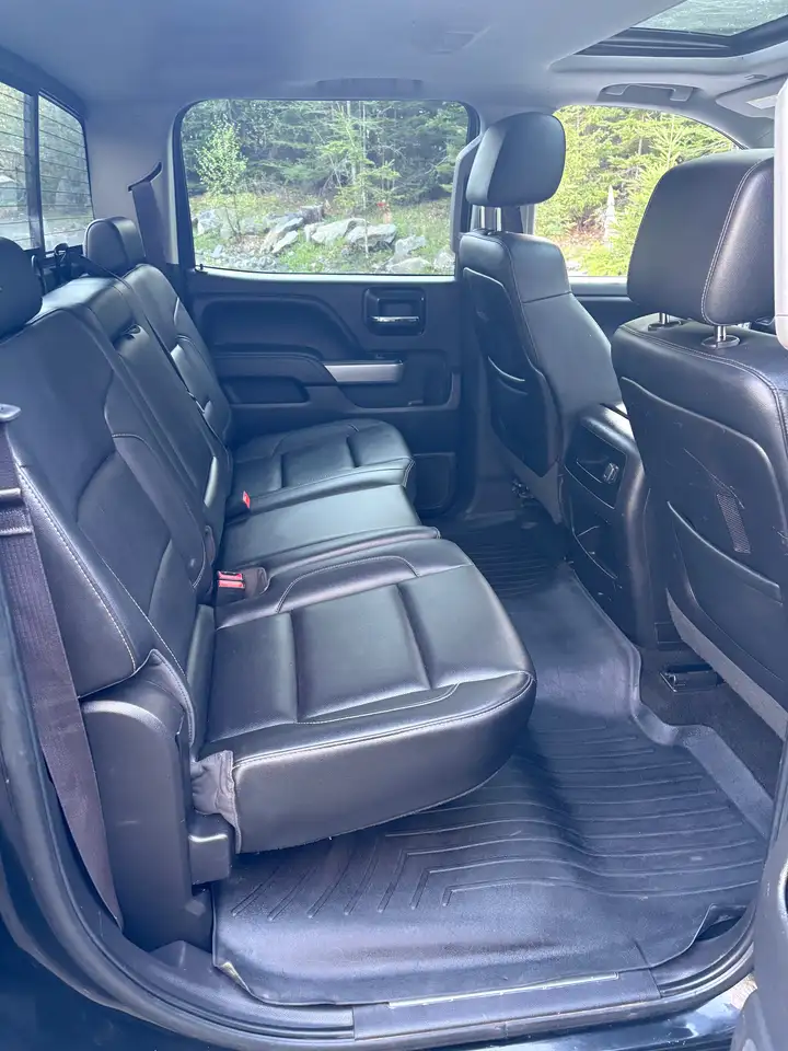 Chevrolet Silverado 1500 снимка Chevrolet Silverado 1500