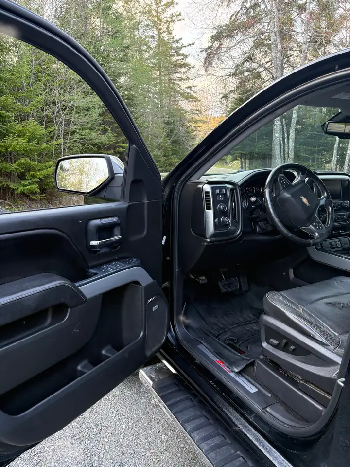 Chevrolet Silverado 1500 снимка Chevrolet Silverado 1500