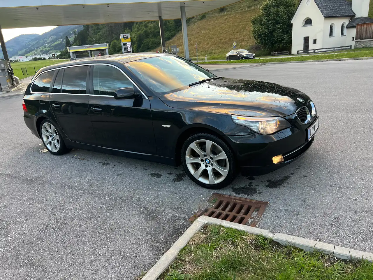 BMW 530