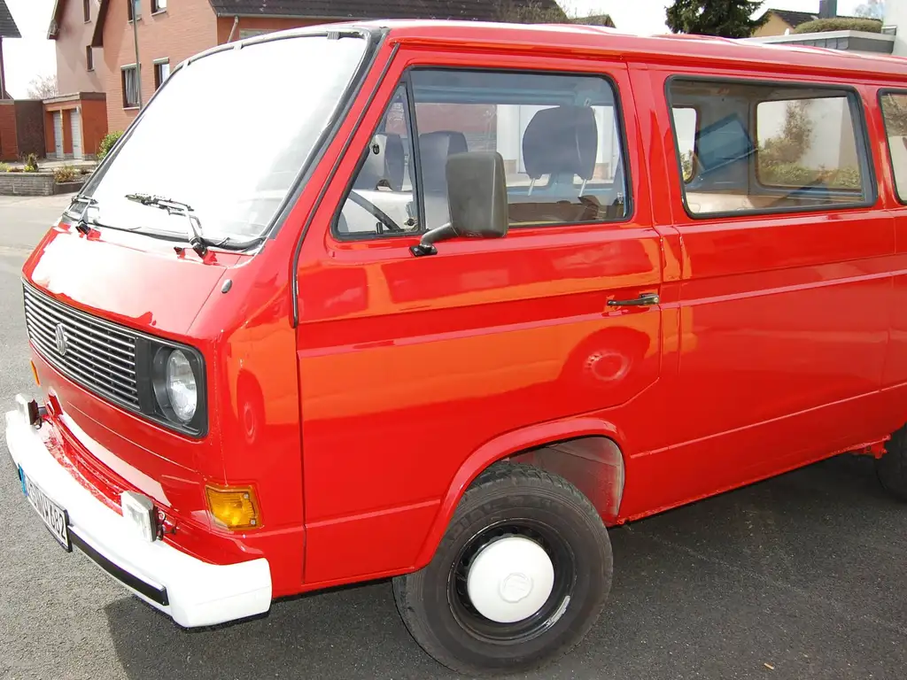 Volkswagen T3 1982 из Европы — купить под ключ