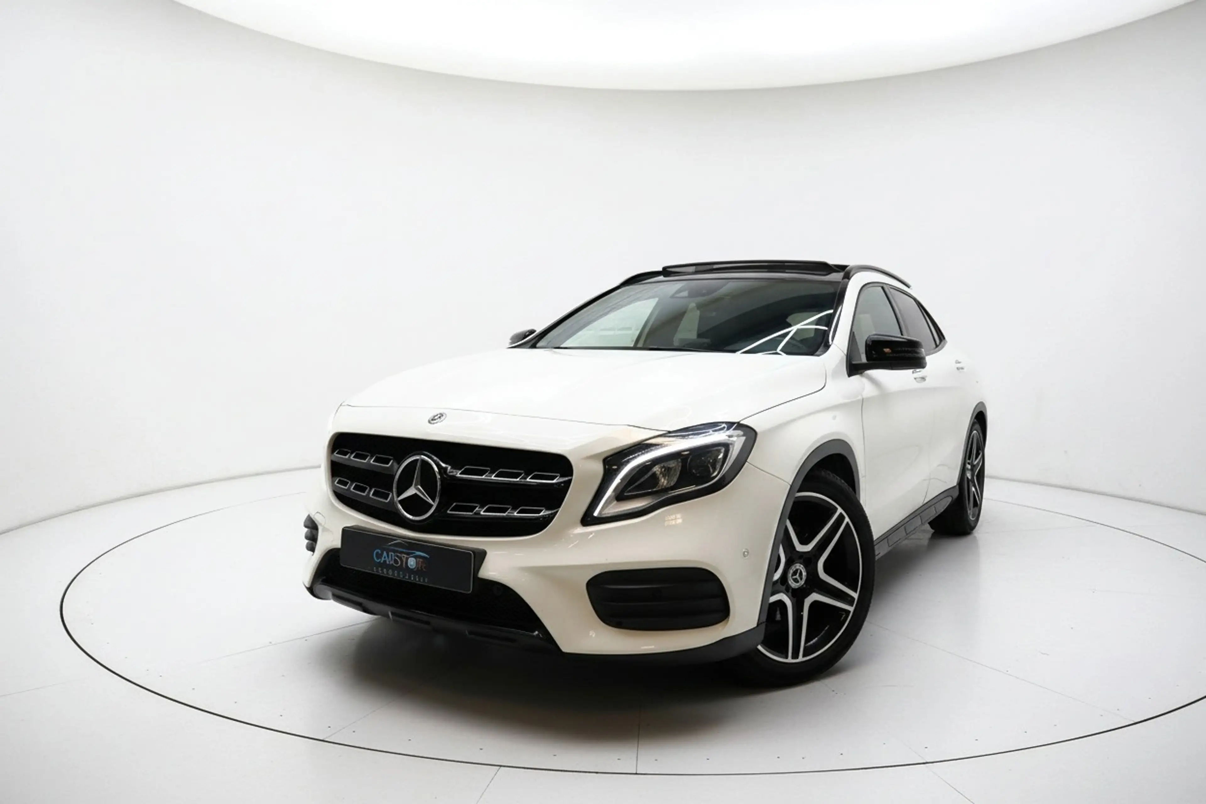 Mercedes-Benz GLA 180 AMG NIGHT PANO CAMERA LEER — photo 23