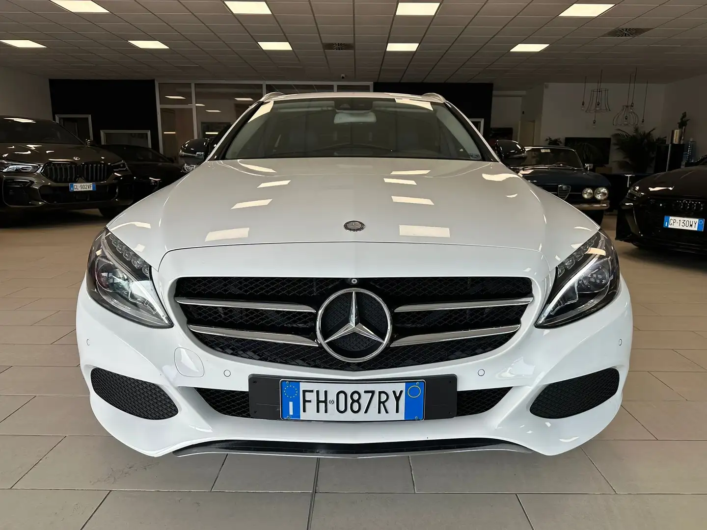 Mercedes-Benz C 220 d SW (bt) Premium auto Uff.Italiana Unico Propriet Bianco - 2