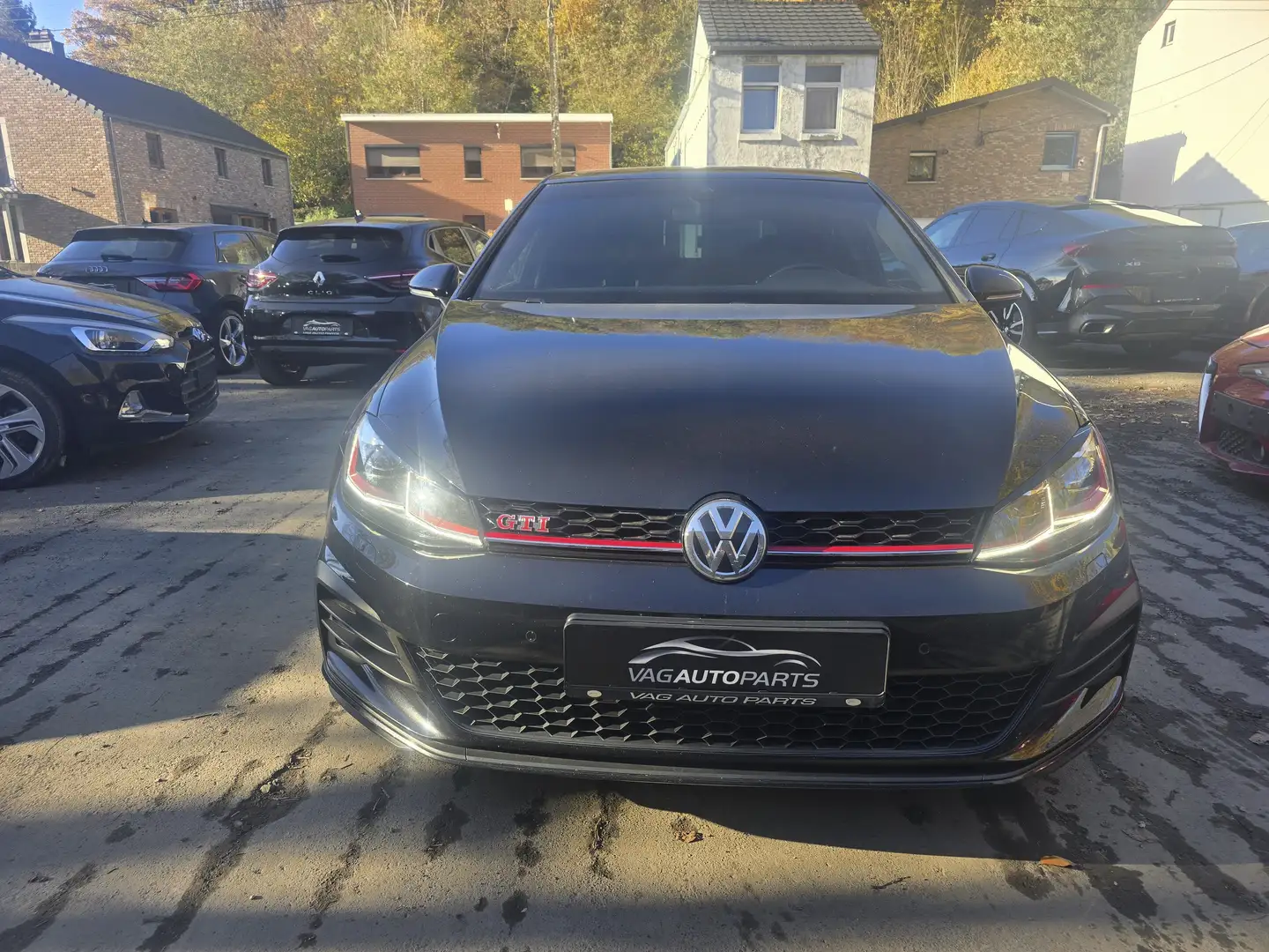 Volkswagen Golf GTI 2.0 Performance DSG6 – Normal ou Utilitaire Noir - 2