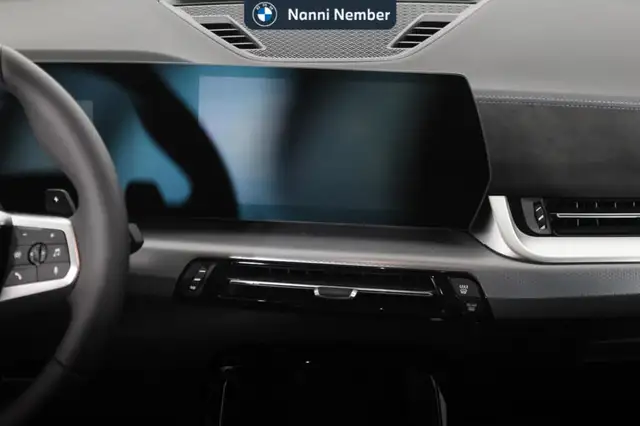 BMW X1 view 11