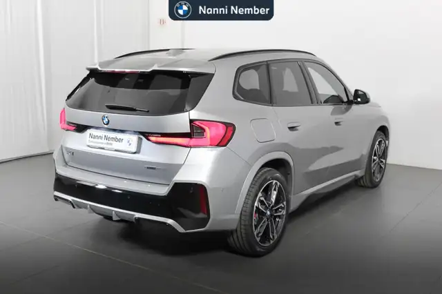 BMW X1 view 3