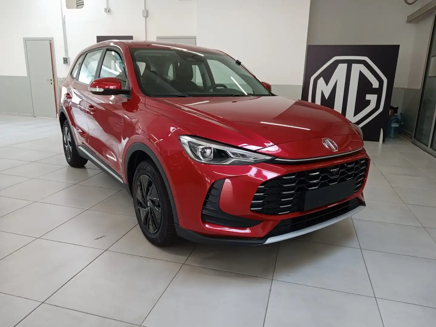 MG ZS NEW ZS 1.5L MT STD Rojo - 1