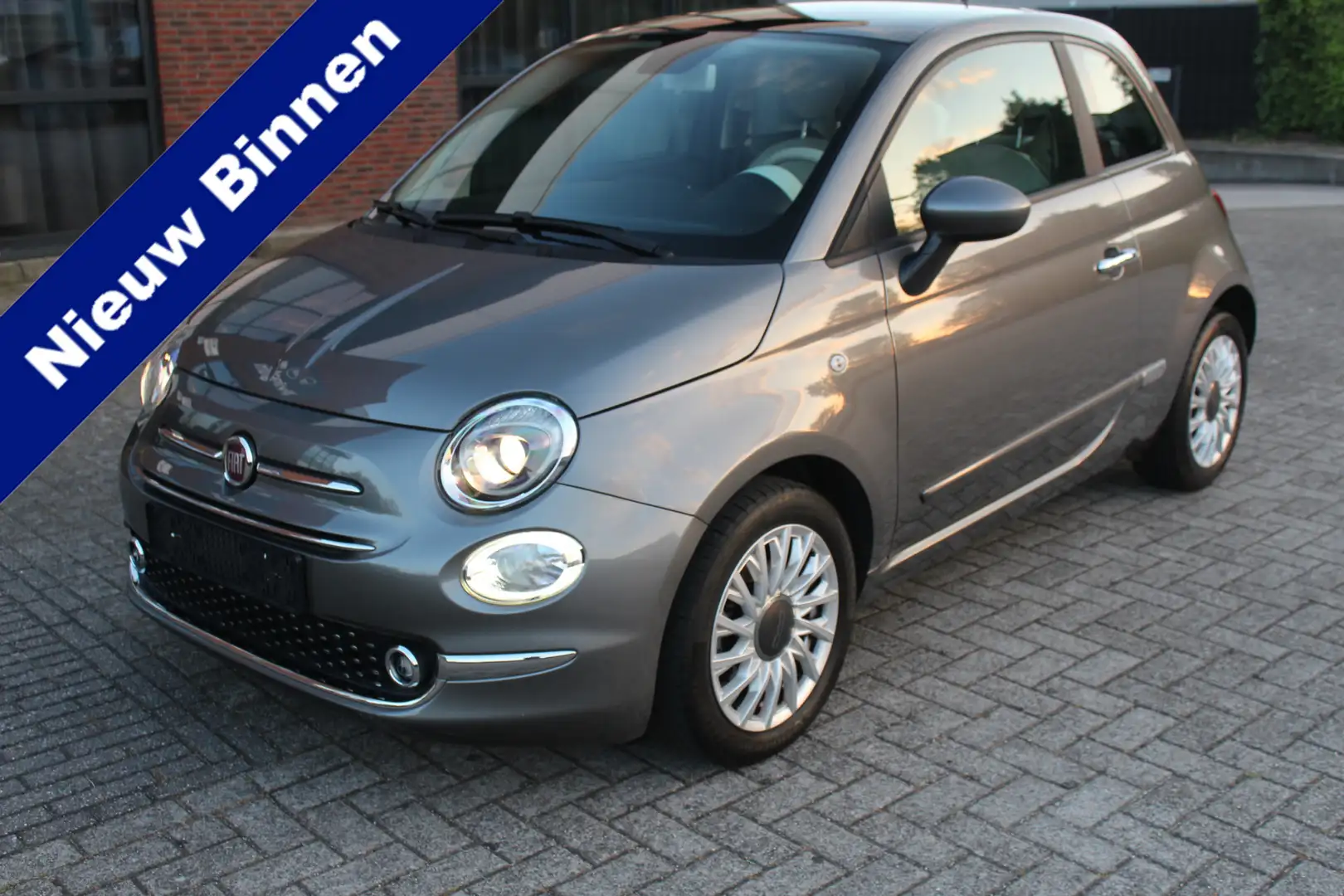 Fiat 500 1.0 Hybrid Airco-Cruise-Pano-Carplay 19.000 KM Gris - 1