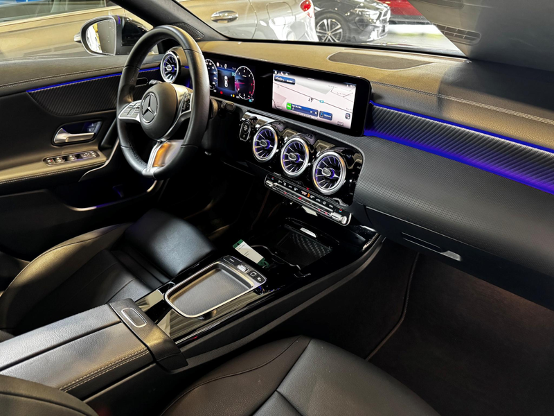 Mercedes-Benz CLA 180 d Coupé Luxury Line - Top Options — photo 12