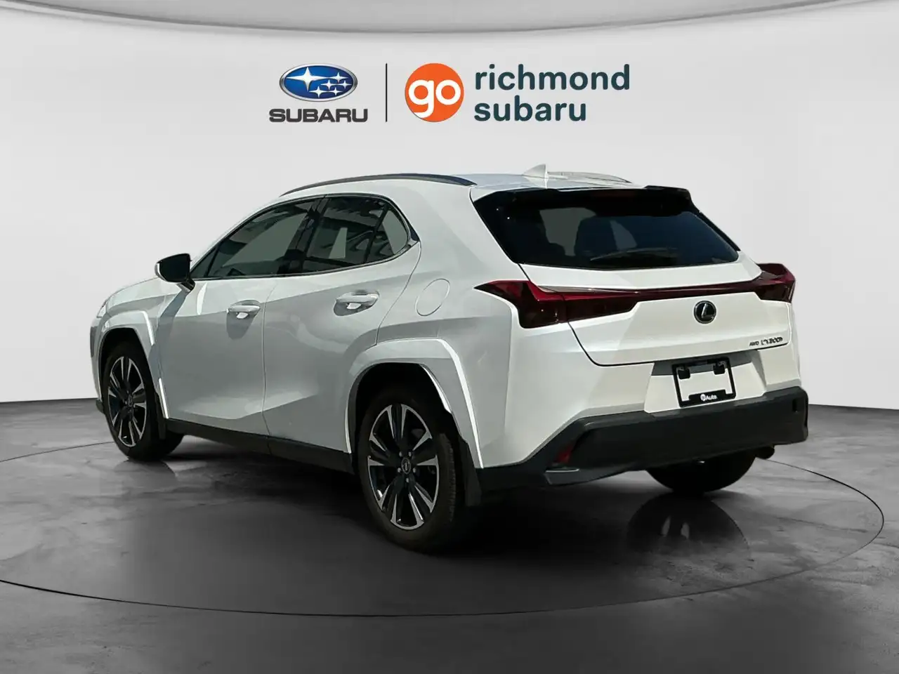 Lexus UX снимка Lexus UX