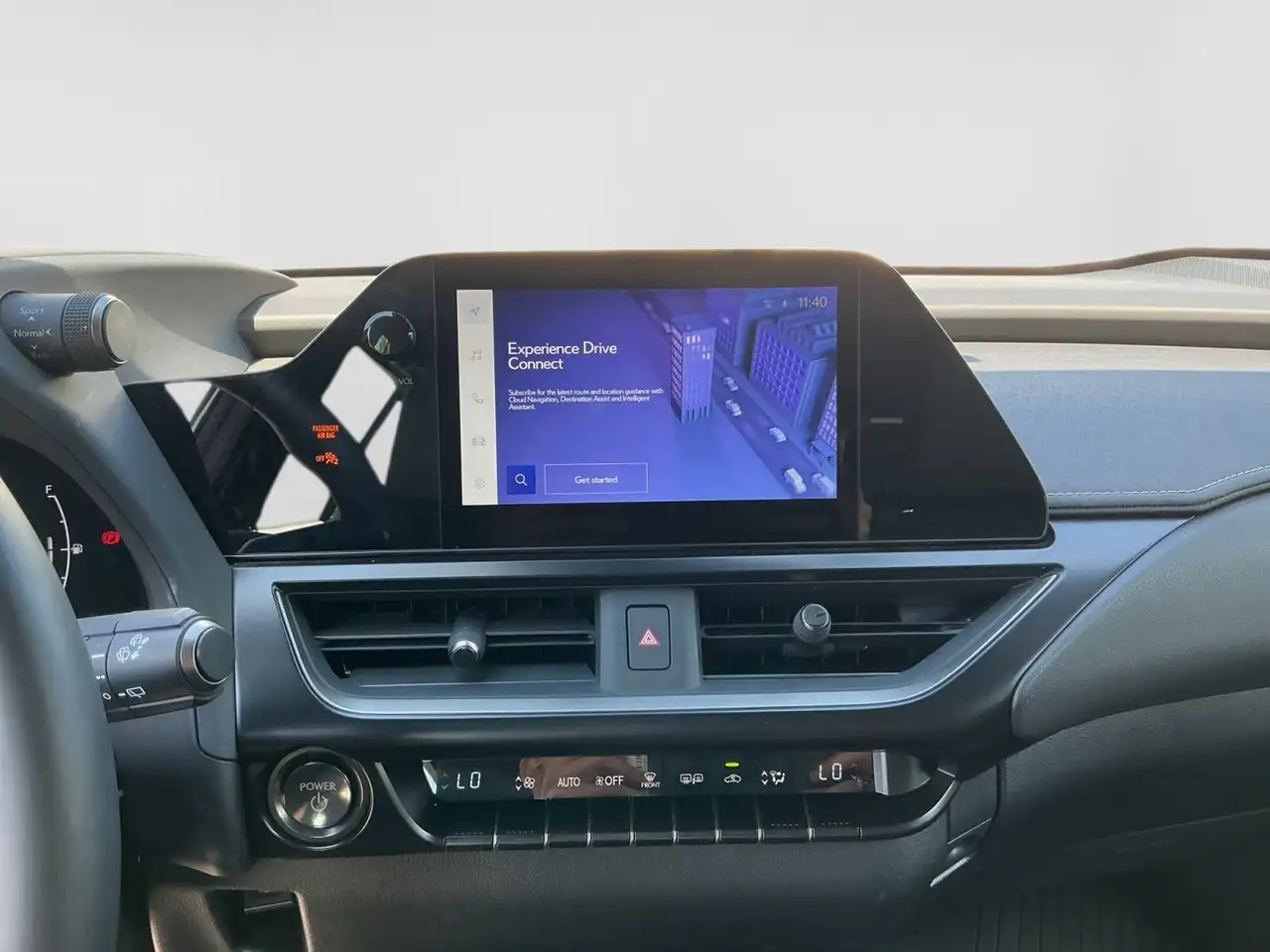 Lexus UX снимка Lexus UX