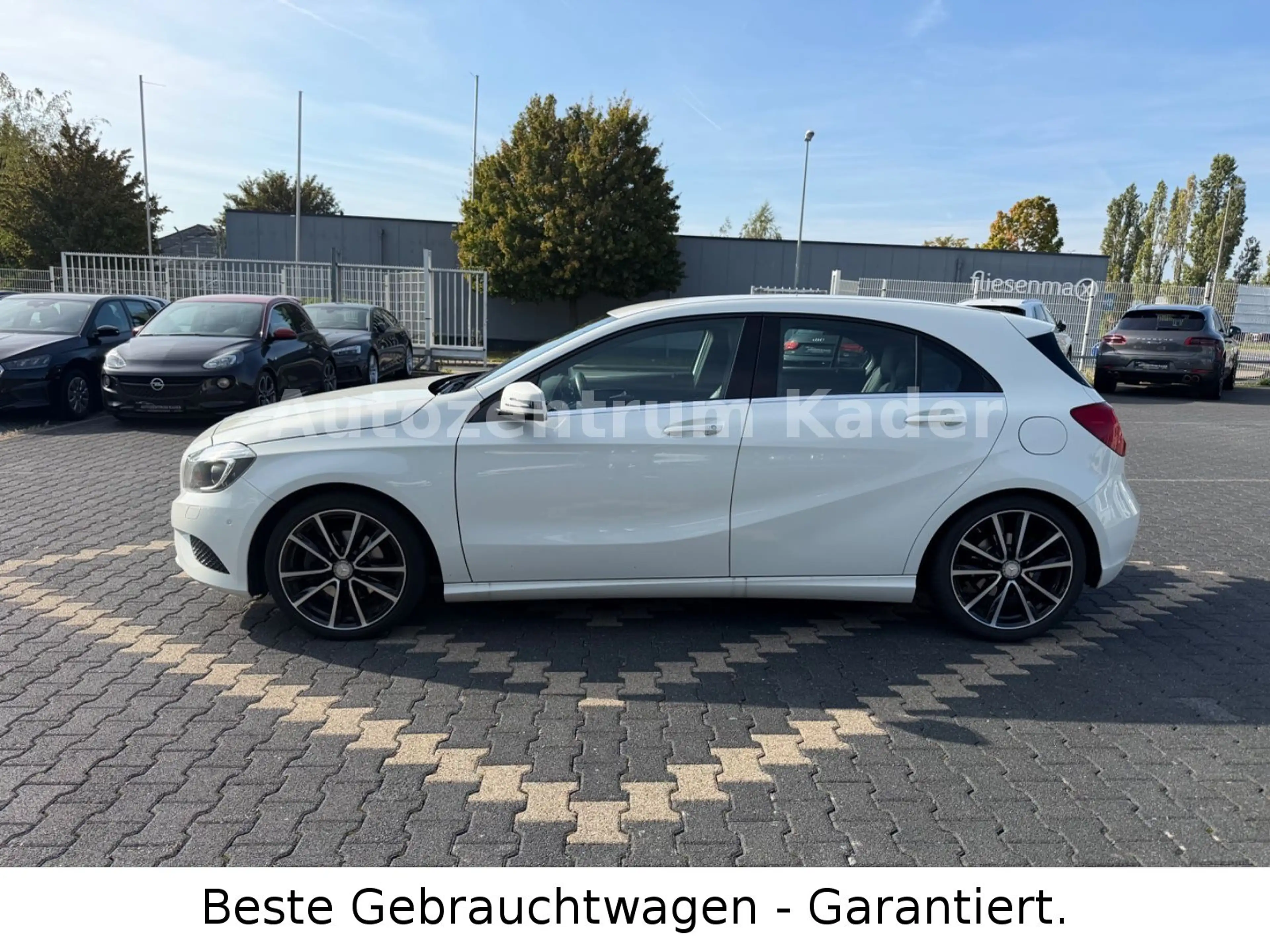 Mercedes-Benz A 180 BlueEfficiency 2Style*Navi*LED*PDC*Tempoma — photo 4