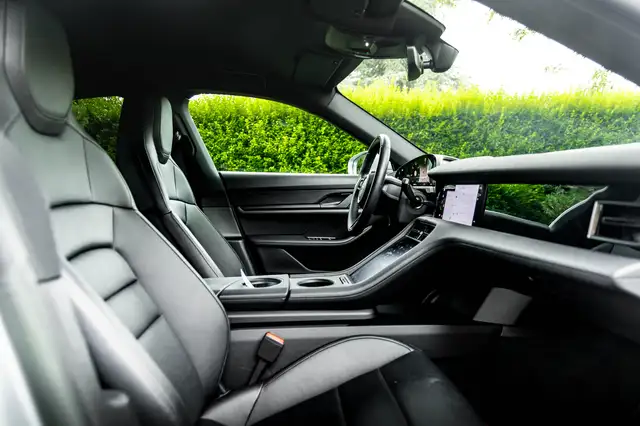 Porsche Taycan view 18