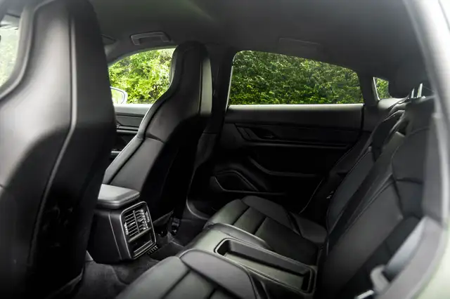 Porsche Taycan view 7