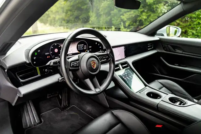 Porsche Taycan view 4