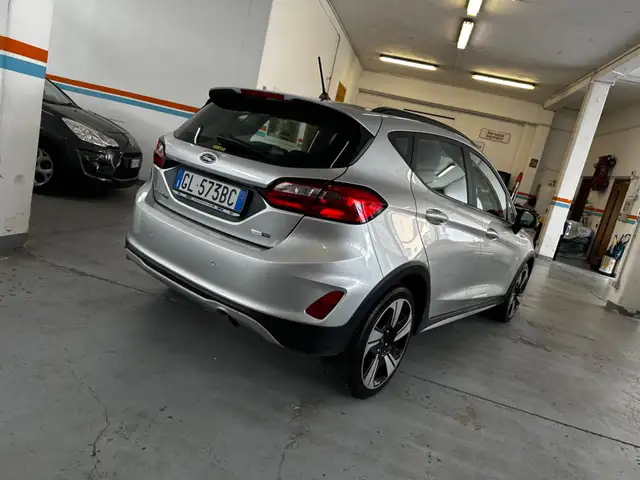 Ford Fiesta view 4