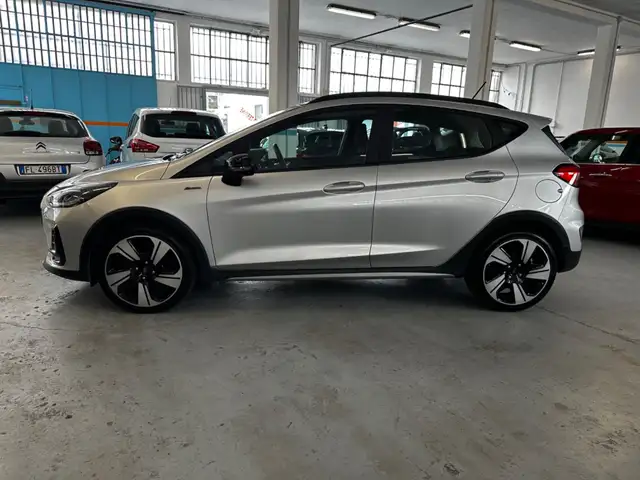 Ford Fiesta view 2