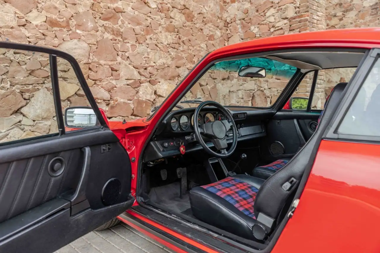 Porsche 911 SC 3.0, foto 7