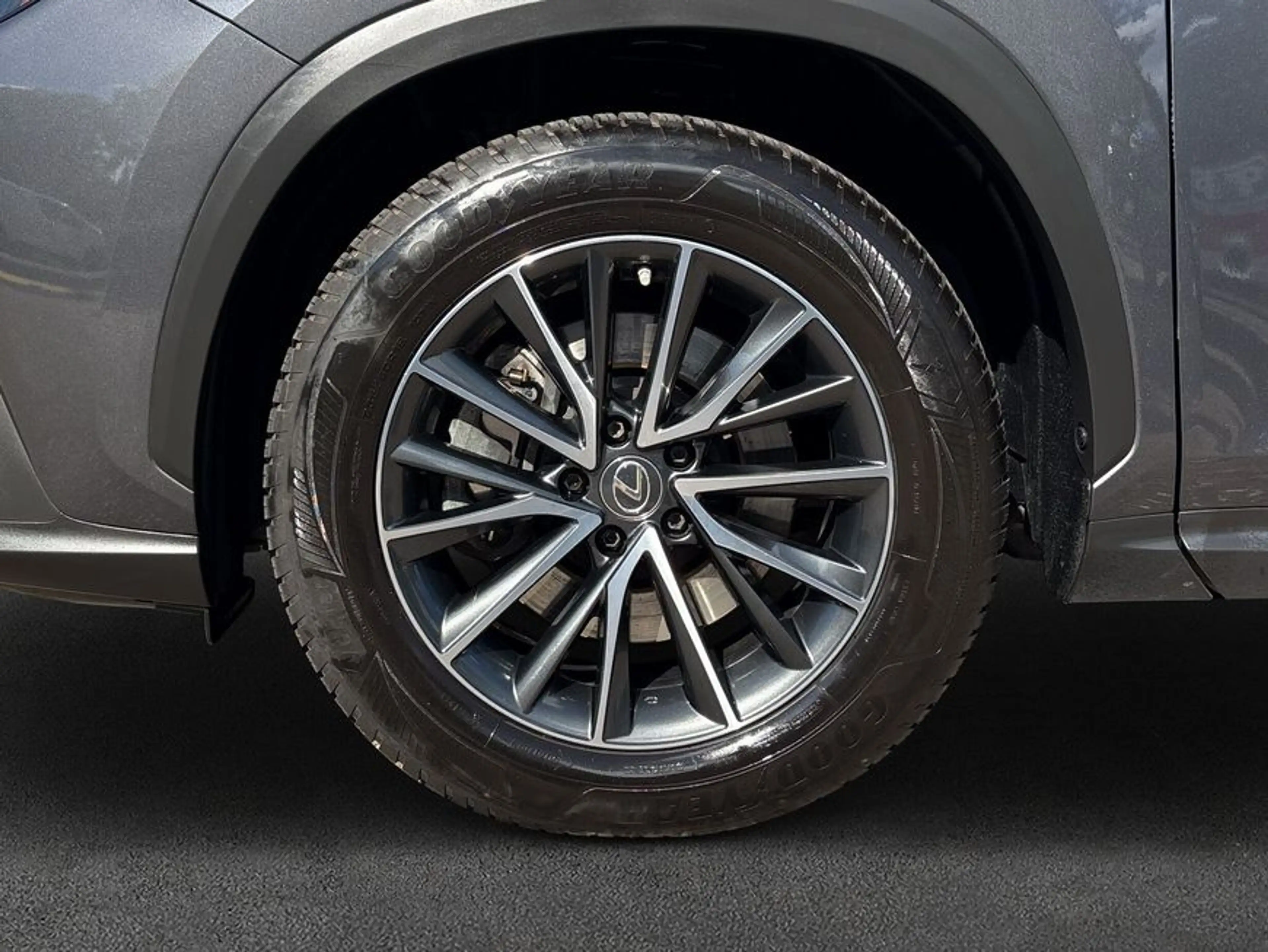 Lexus NX 450h+ h+ Plug-in E-FOUR Business Connect — photo 8