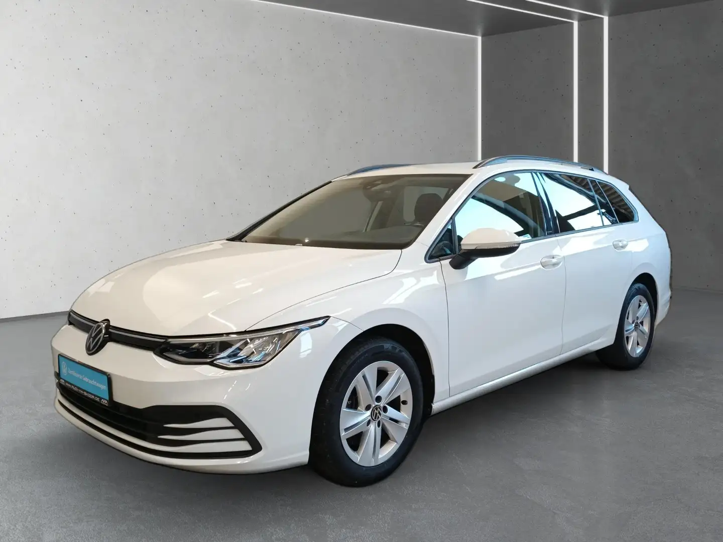 Volkswagen Golf VIII Var. 2.0 TDI Life DSG Navi*LED*ACC*LHZ Weiß - 2