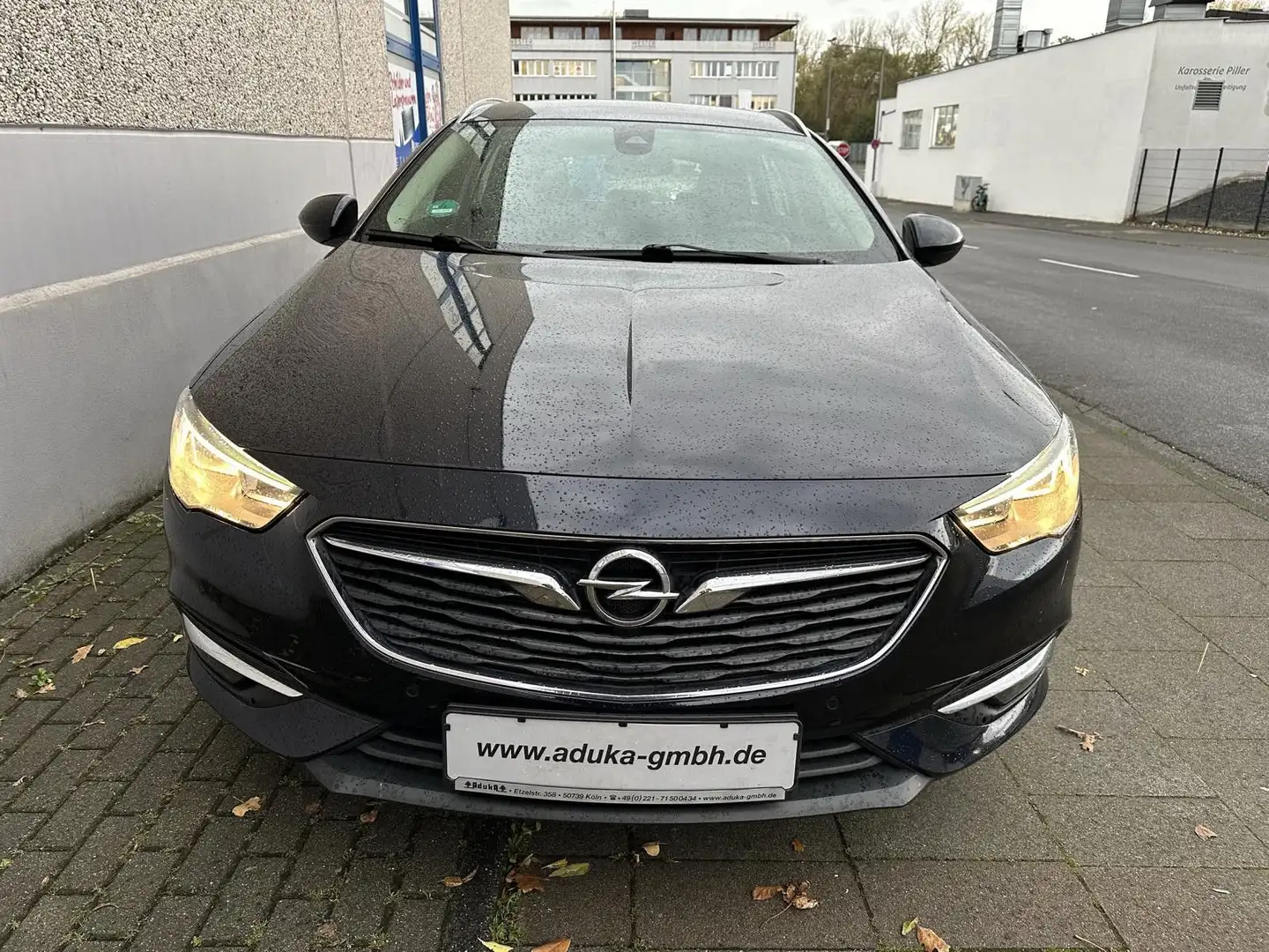 Opel Insignia ST 1.6 Diesel Business Navi CarPlay Sitzheizung PD Schwarz - 2