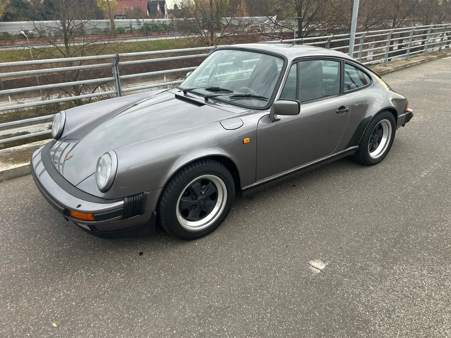 Porsche 911 3.2 Carrera deutsch mit Scheckheft Gris - 1