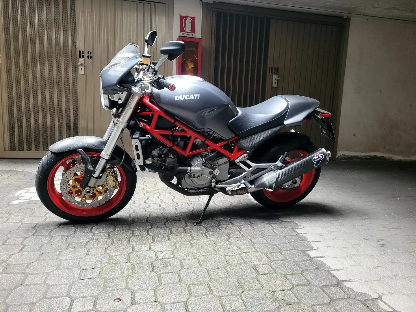 Ducati Monster S4R S4 - 916 Grigio - 1
