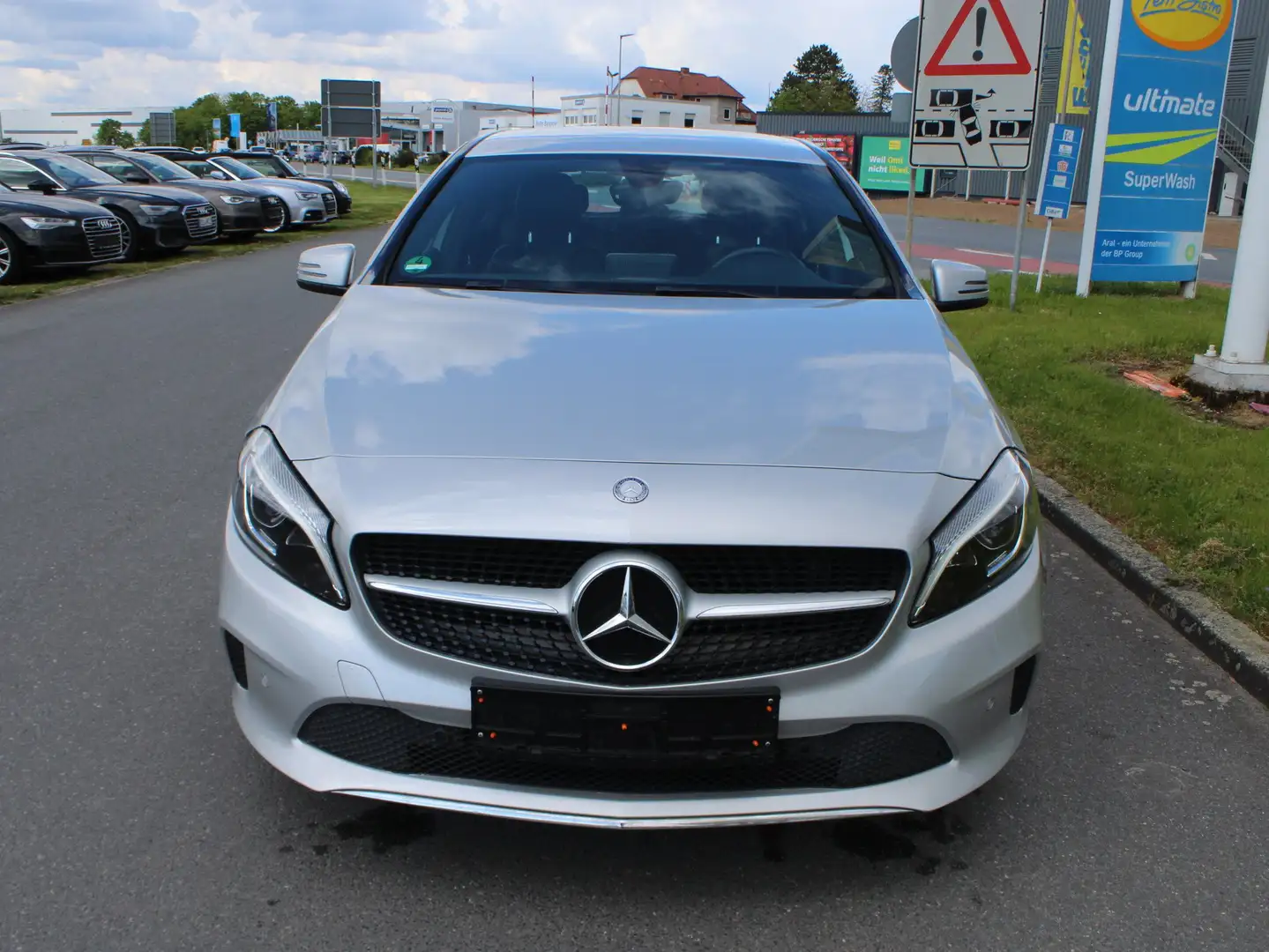 Mercedes-Benz A 200 A 200 BlueEfficiency*NAVI*Leder-Sportsitze*CarPlay Grey - 2