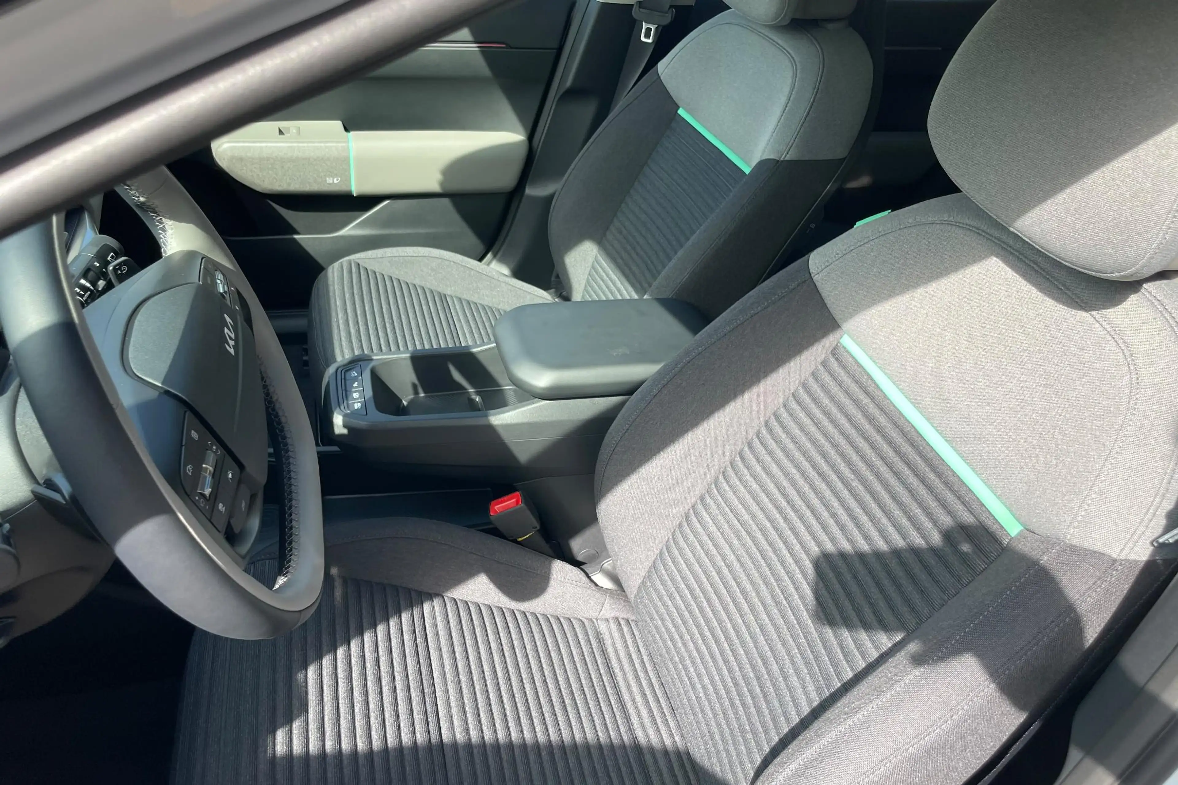 Kia EV4 Air 58.3 kWh Direct Leverbaar | Apple CarPlay & An — photo 6