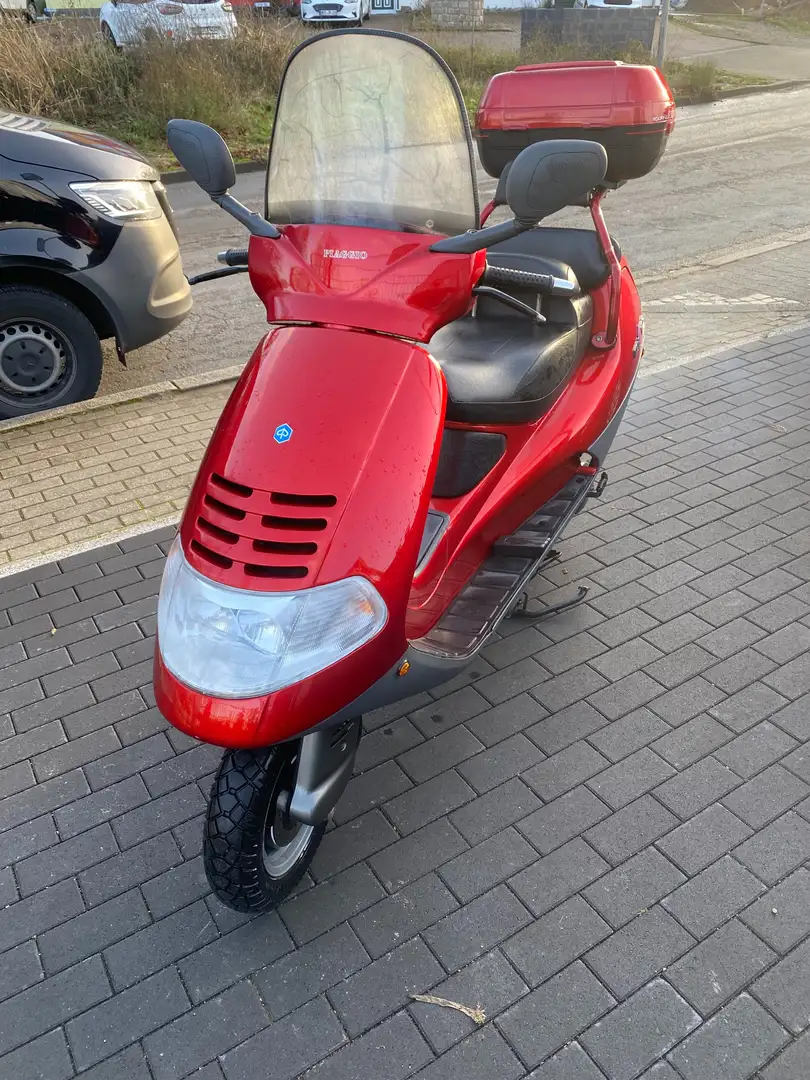Piaggio Hexagon 125 Roller/Scooter in Rot gebraucht in Herne für € 1.250,-