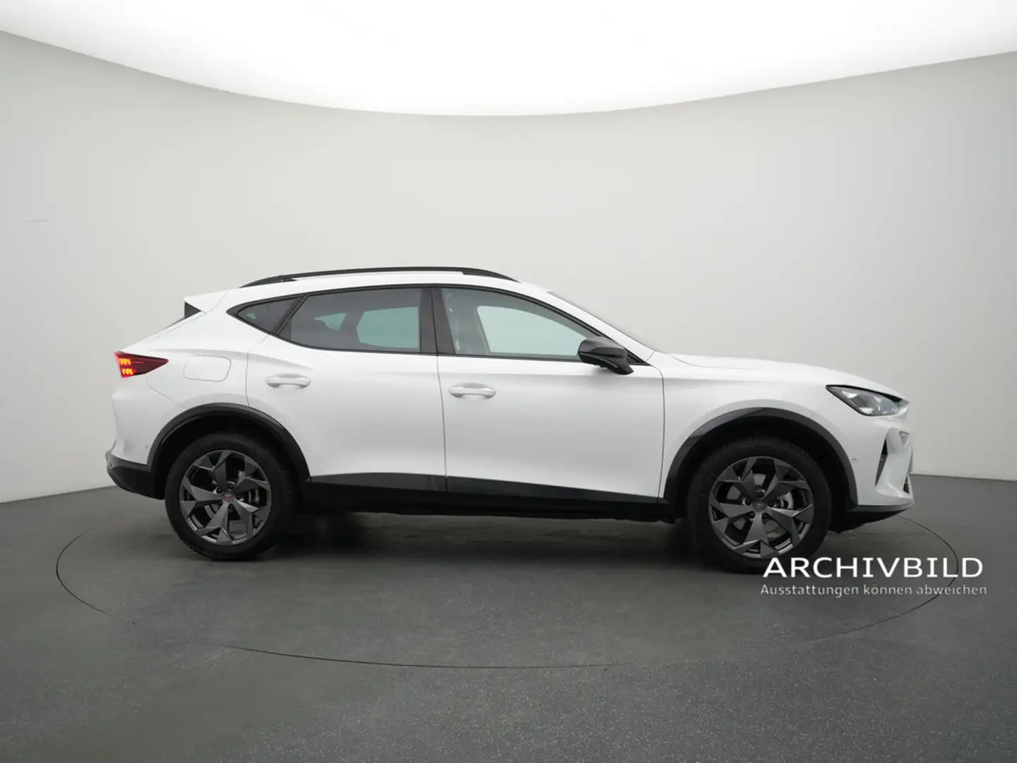 CUPRA Formentor DSG LED CARPLAY KEYLESS PDC NAVI ACC Schwarz - 2