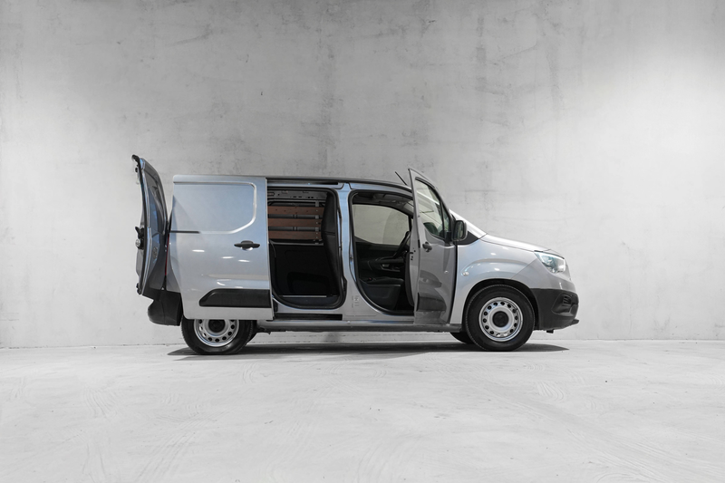 Peugeot Partner 🎁 SUMMER DEAL 🎁 - APPLE CARPLAY | TVA DEDUCTIBLE | TOP ETAT ✔ — photo 6