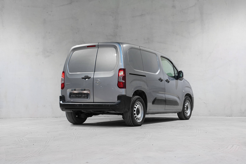 Peugeot Partner 🎁 SUMMER DEAL 🎁 - APPLE CARPLAY | TVA DEDUCTIBLE | TOP ETAT ✔ — photo 4