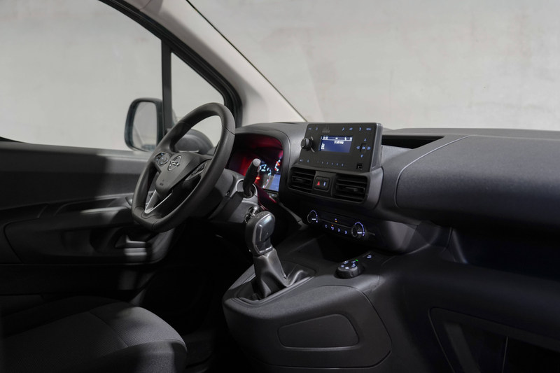Peugeot Partner 🎁 SUMMER DEAL 🎁 - APPLE CARPLAY | TVA DEDUCTIBLE | TOP ETAT ✔ — photo 3