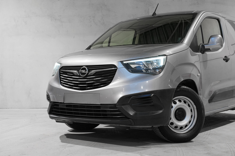 Peugeot Partner 🎁 SUMMER DEAL 🎁 - APPLE CARPLAY | TVA DEDUCTIBLE | TOP ETAT ✔ — photo 8